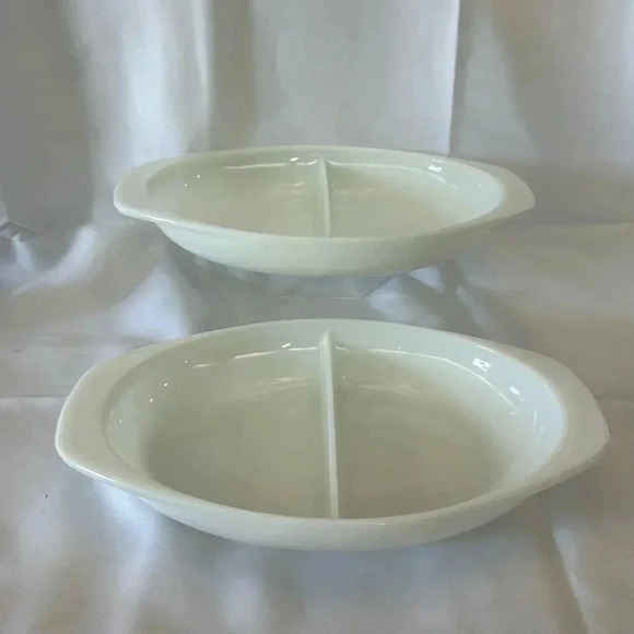 Vintage Pyrex White Milk Glass Divided Serving Casserole Dishes 1.5 Quart #1063 - Picture 1 of 6